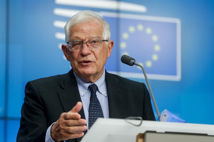 Josep Borrell exige que los trabajadores humanitarios dejen de ser objetivo de ataques