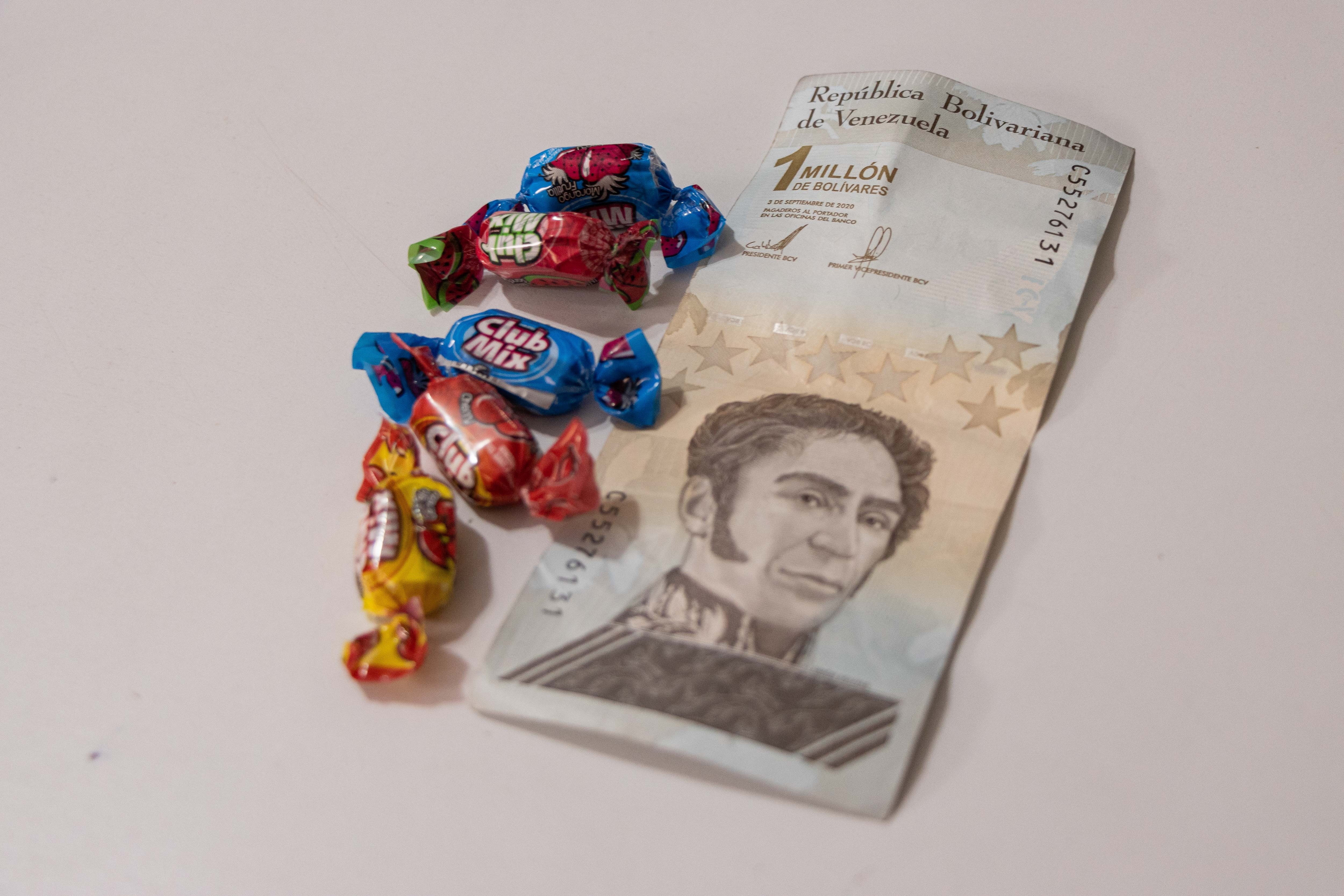 El “binladen” venezolano o la corta vida del billete de un millón de bolívares (Fotos)