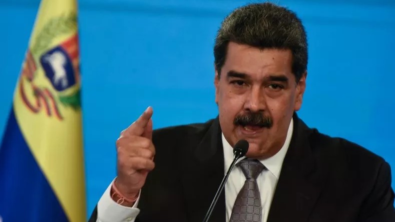 Maduro instó a preparar el regreso a clases bajo el esquema 7+7
