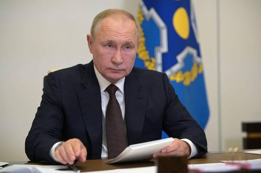 Putin pide a los rusos mostrar “patriotismo” en unas elecciones sin opositores