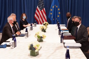 Unión Europea y EEUU quieren más cooperación en comercio y tecnología