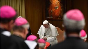 El papa Francisco critica el “abuso de poder” en los movimientos eclesiásticos