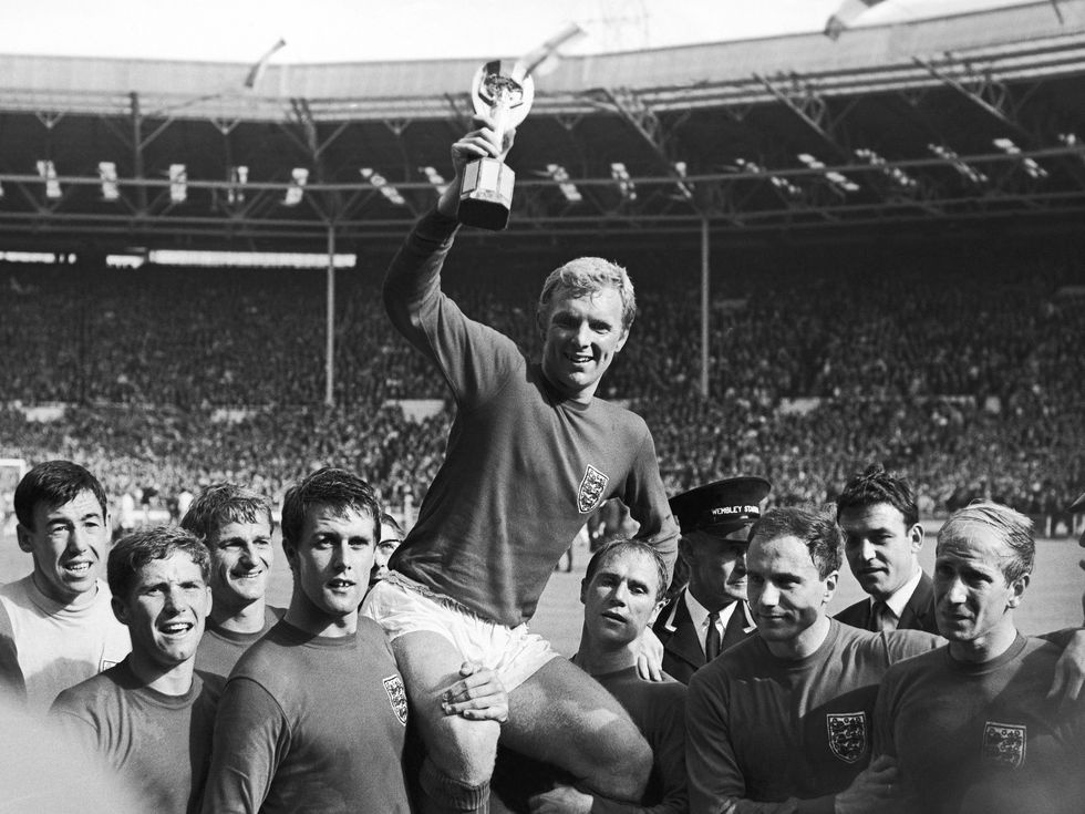 Fallece legendario jugador de fútbol Roger Hunt, campeón del mundo con Inglaterra en 1966