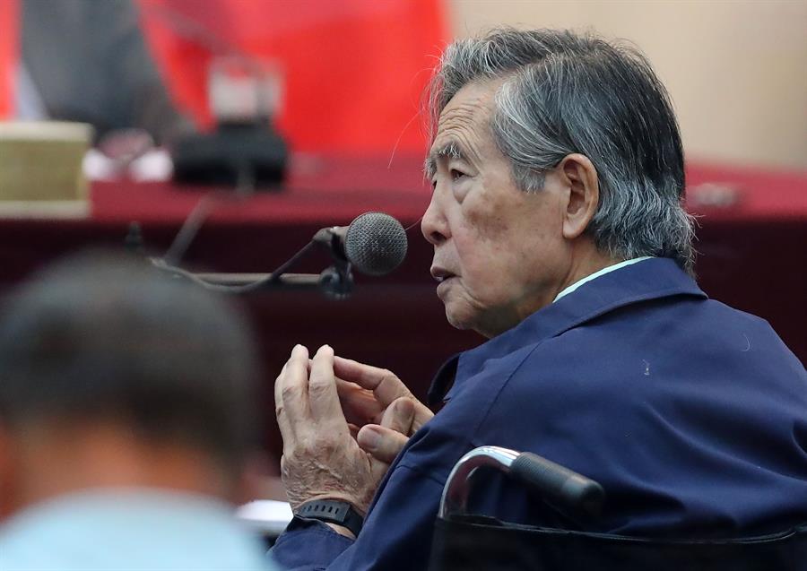 Fujimori no puede ser enjuiciado por esterilizaciones forzadas, dictaminó juez peruano