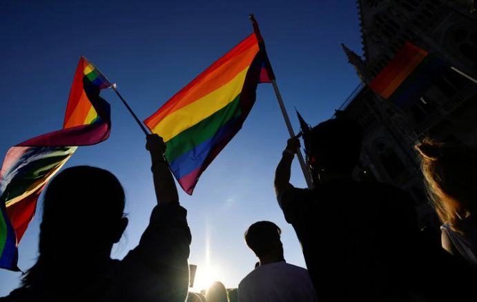 El 88 % de los marroquíes afirman que no tendrían un amigo homosexual, según un estudio