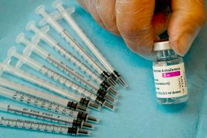 Perú recibe un nuevo lote de 1,2 millones de vacunas de AstraZeneca