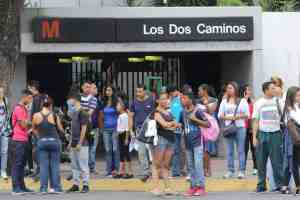 Metro de Caracas puso a sus usuarios a caminar por los túneles este #16Ago (Video)