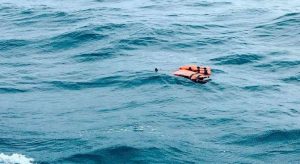 “Estamos bien”: Guyaneses rescataron a dos personas del peñero que naufragó en Delta Amacuro