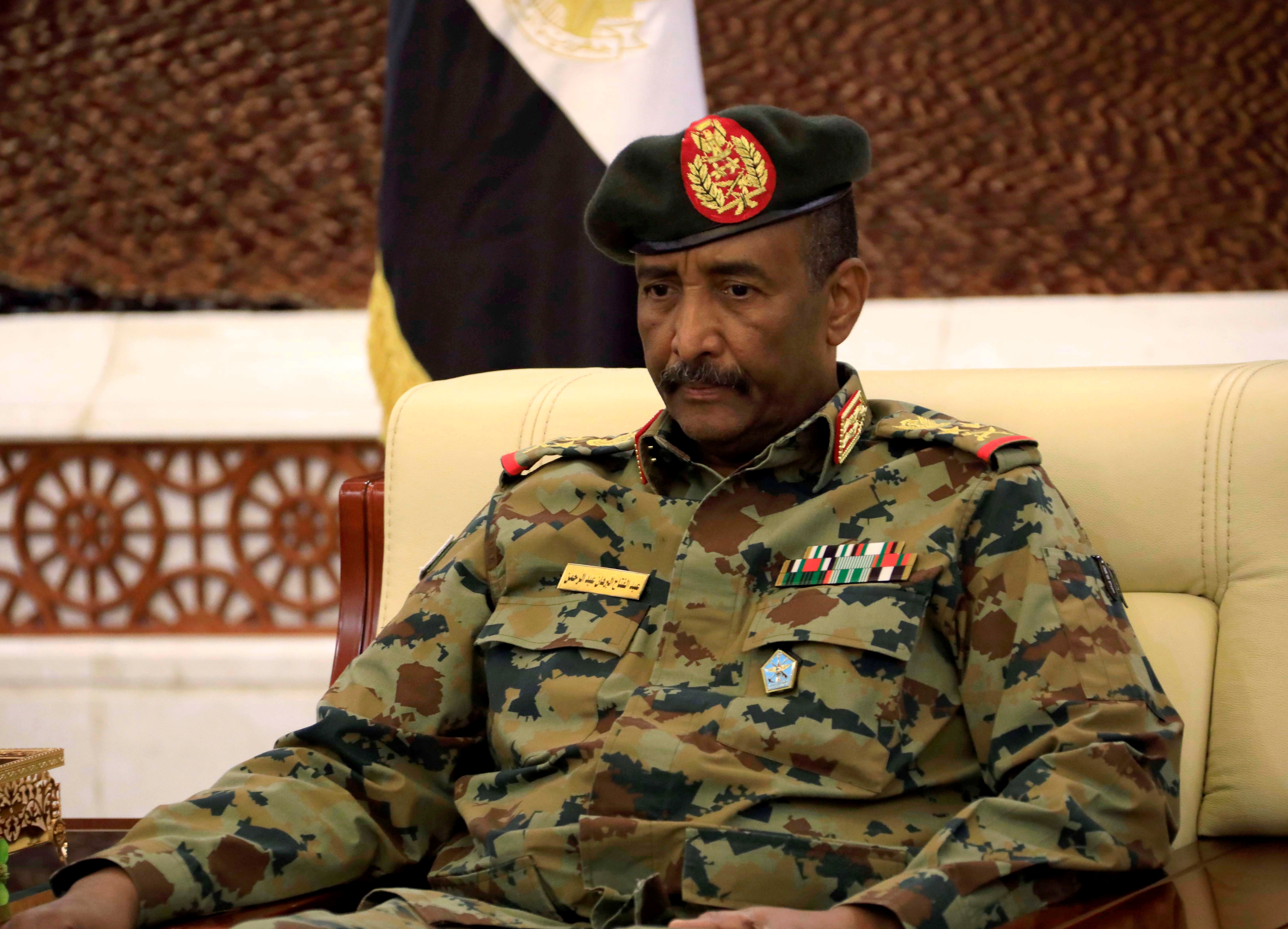 Un general anuncia la formación de un “gobierno de personas competentes” en Sudán
