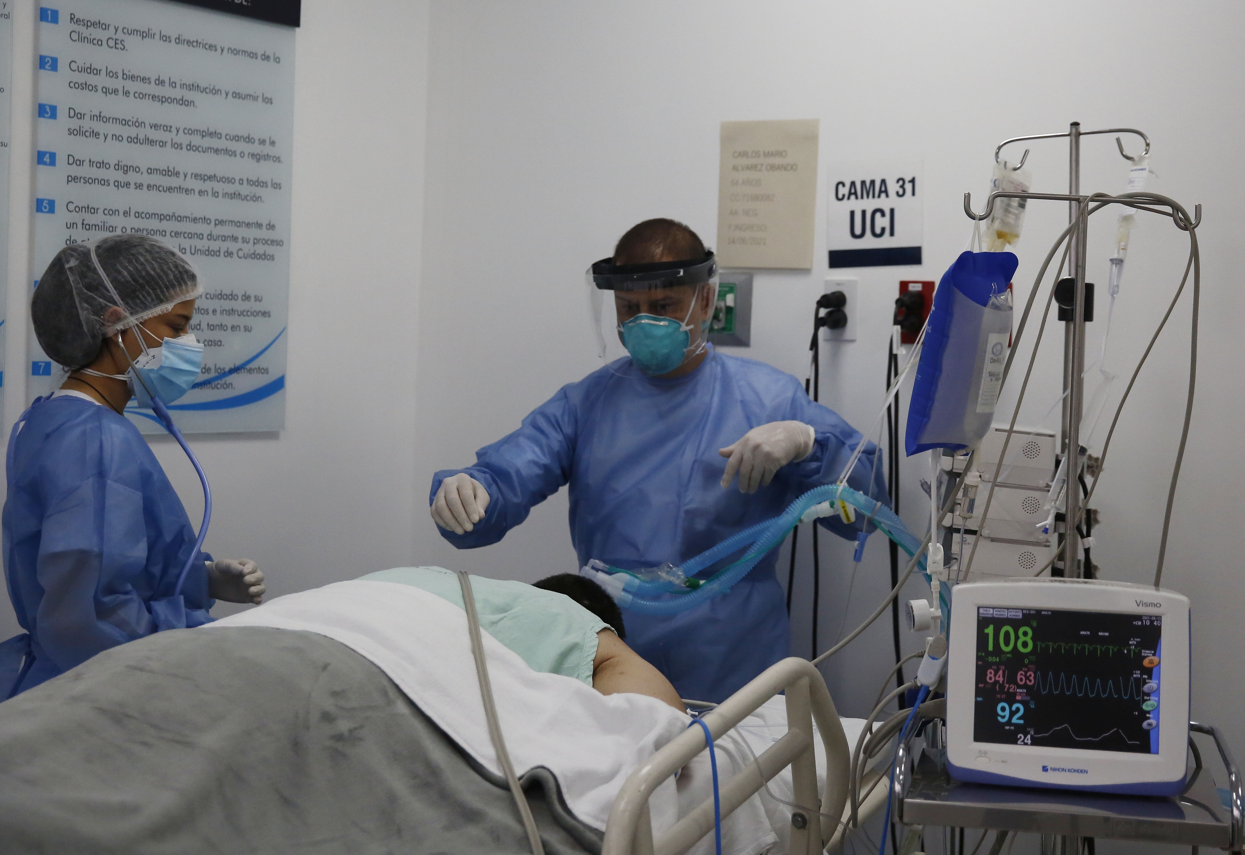 Casos de Covid-19 se alzaron en Colombia y sumaron más de 2.400 nuevos contagios