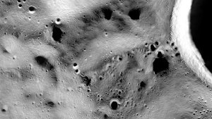 Oxígeno en la superficie de la Luna serviría para albergar a la población de la Tierra durante 100 mil años