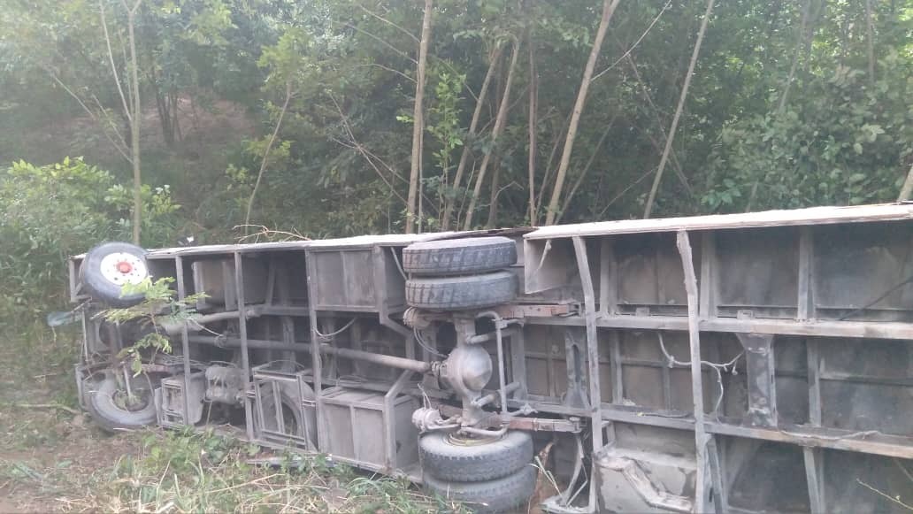 Accidente en Güigüe dejó dos fallecidos y más de una decena de heridos