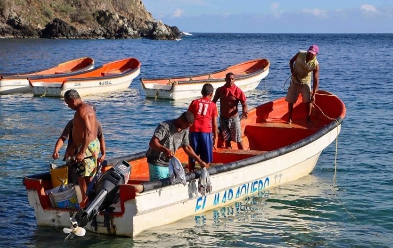 Escasez de gasoil podría afectar producción pesquera en Vargas durante diciembre
