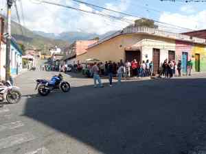 Municipio Sucre en Mérida inició proceso de votación con puntos rojos en sus centros