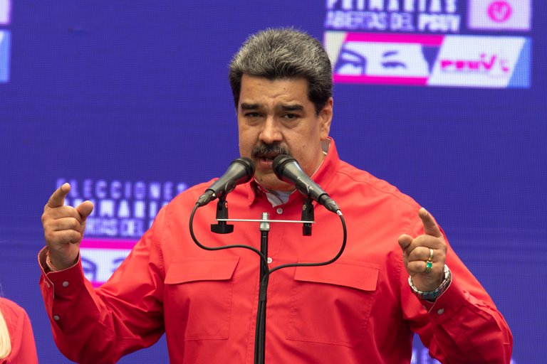 Maduro dice que observadores de la UE “es un veedor más” pero se han “portado a la altura”