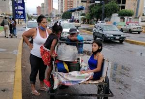 ¡INHUMANO! Madre con su bebé muerto en la barriga busca ser atendida en algún hospital de Maracaibo