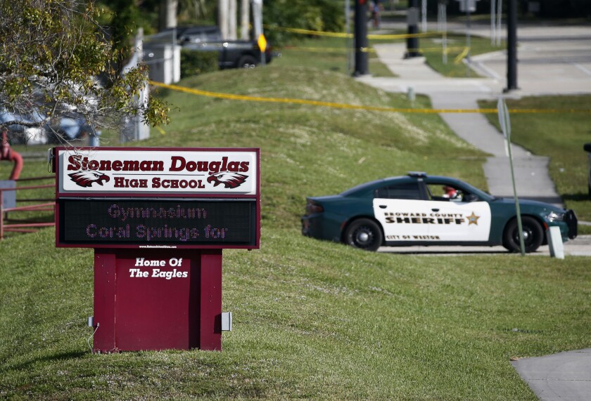 Indemnizarán a familias de las 17 personas asesinadas en una escuela de Florida