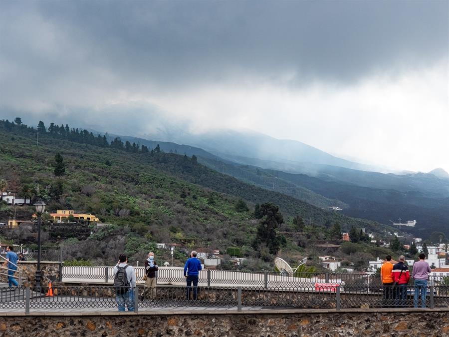 Unos mil afectados por el volcán de La Palma podrán regresar a sus casas el próximo #3Ene
