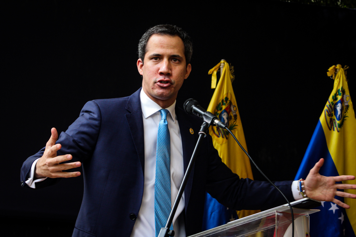Guaidó reiteró que en Venezuela se lucha contra una dictadura del corte de Gadafi