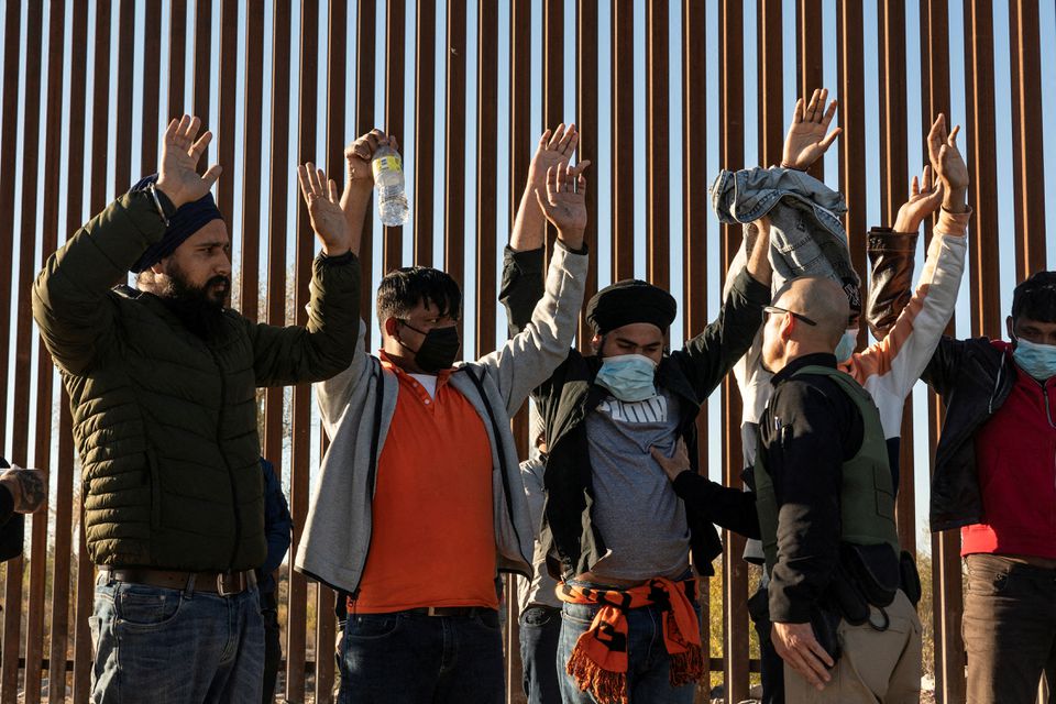 EEUU se alista para otro aumento récord en arrestos de migrantes en la frontera con México