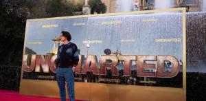 Tom Holland promociona en Barcelona su última película: “Uncharted”