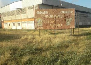 Falcón: del gimnasio construido en Cumarebo en 2018 solo queda “monte y culebra” (FOTOS)