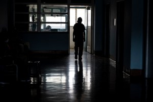 Academia Nacional de Medicina alerta que solo 19% de las camas hospitalarias están operativas en Venezuela
