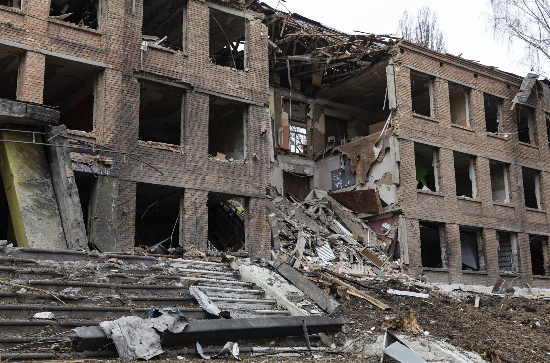 Bombardeos destruyen complejo industrial en la región ucraniana de Sumy