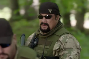 ¿Steven Seagal lucha con las fuerzas especiales rusas en la invasión de Ucrania?