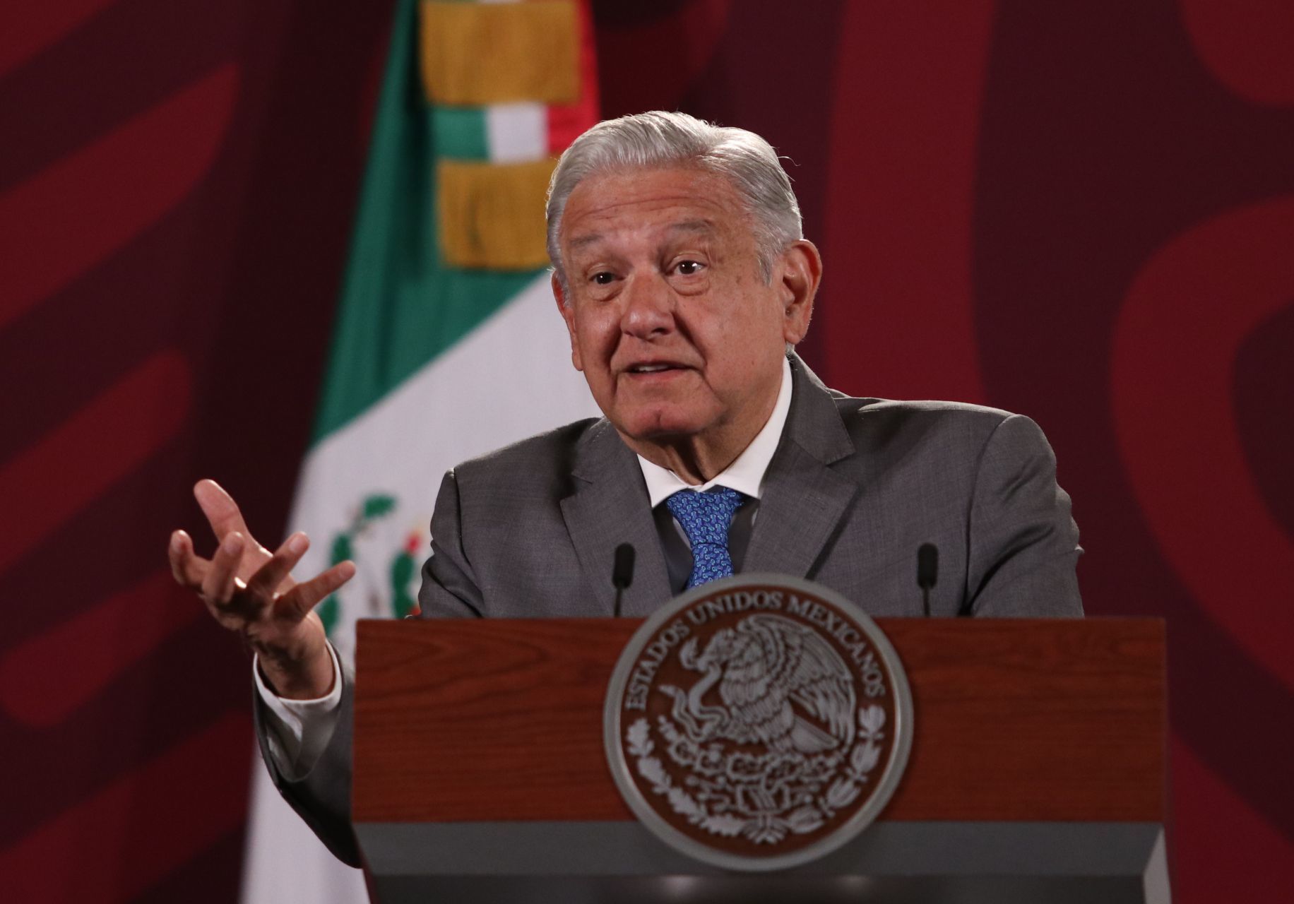López Obrador busca alquilar avión presidencial para bodas y fiestas