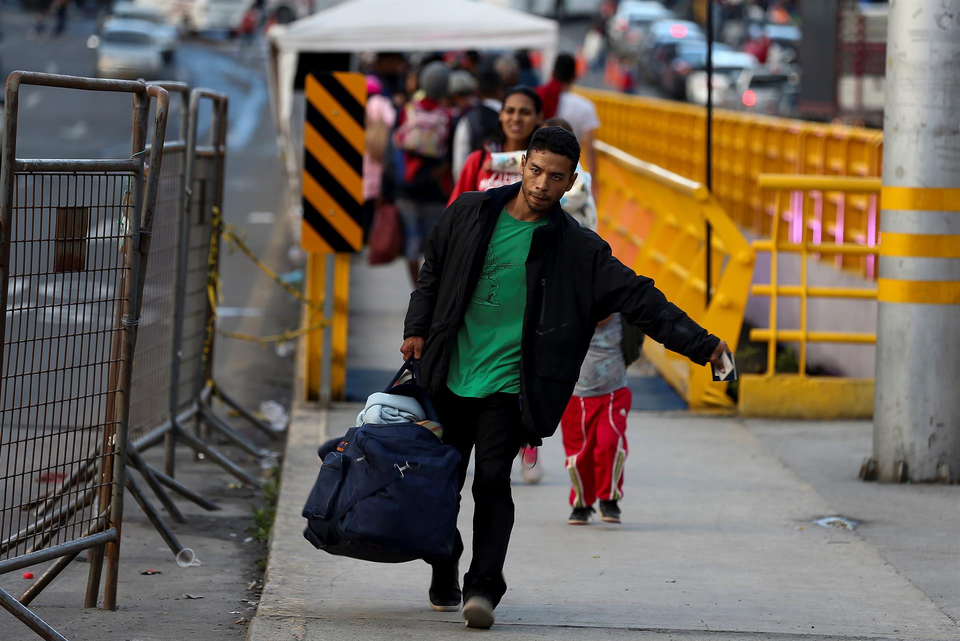 La UE ratifica su apoyo a Ecuador para regularizar a inmigrantes de Venezuela