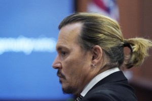 ¿Por qué Johnny Depp está demandando a Amber Heard?
