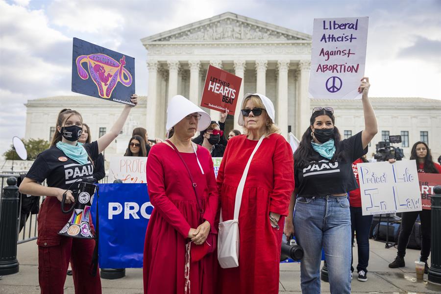 Retirarán los cargos contra mujer acusada de asesinato por abortar en Texas