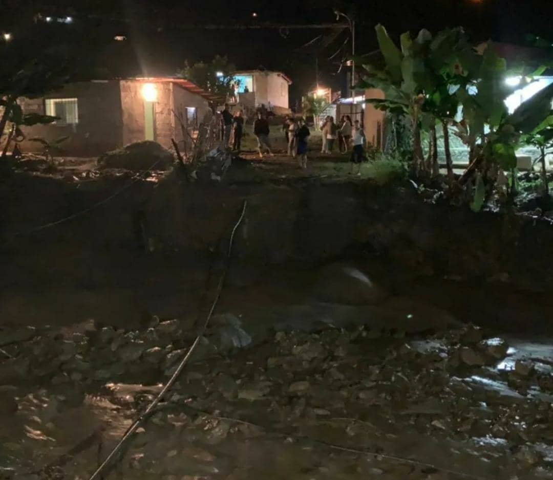 Fuertes lluvias causaron estragos en Mérida sin dejar víctimas fatales