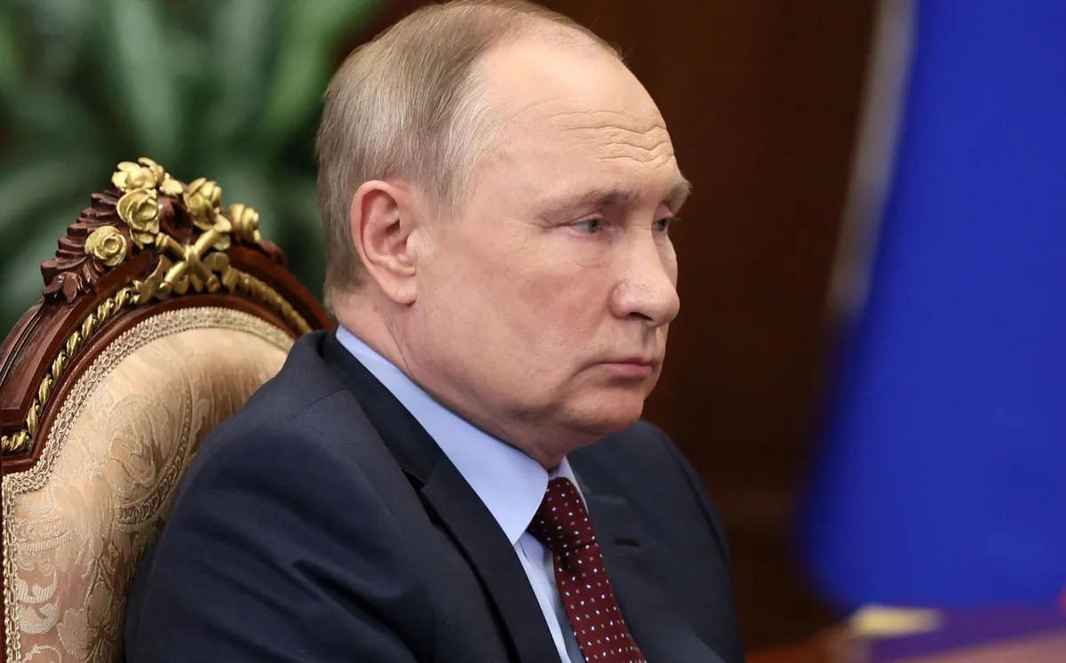 Putin concede título honorífico a brigada acusada de cometer las atrocidades en Bucha