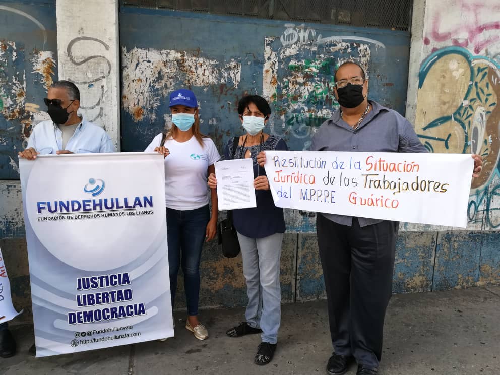 Chavismo no le para a la inamovilidad laboral y despide a 700 trabajadores de educación en Guárico