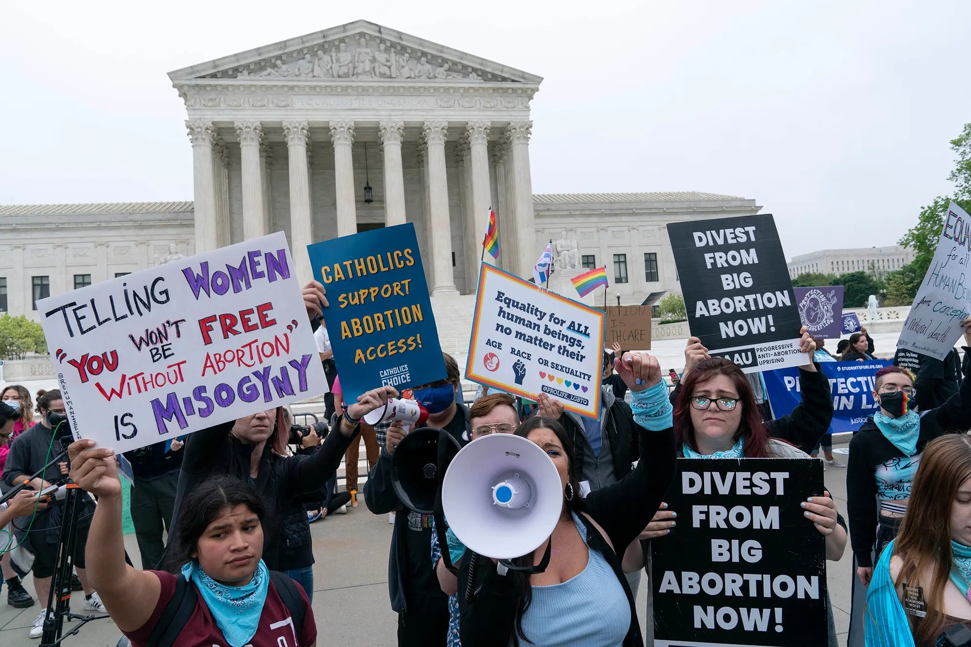 Revocar el derecho al aborto sería un “punto de inflexión” en la democracia
