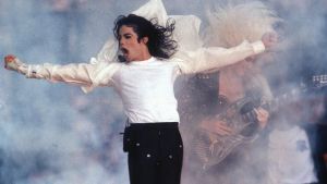 Los cinco momentos más polémicos e históricos en la carrera del “Rey del Pop” Michael Jackson