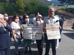 “Basta de burlas”: Trabajadores de la salud protestaron en Mérida por retrasos en pagos de míseros salarios