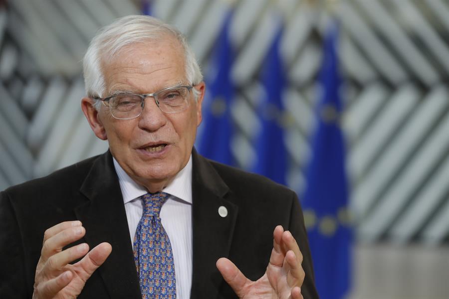 Borrell respalda a Biden y califica el derecho al aborto de “fundamental”