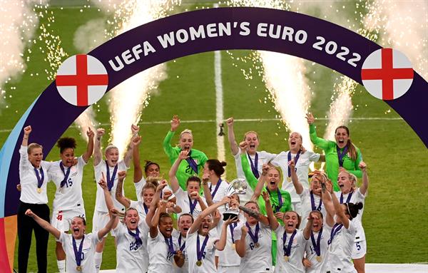 Inglaterra consiguió su primer gran trofeo de su historia al vencer a Alemania en la Euro femenina 