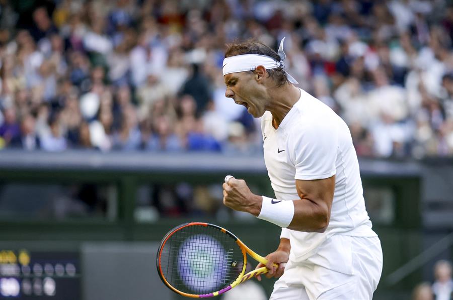 Nadal pasó a cuartos de final en Wimbledon por octava vez