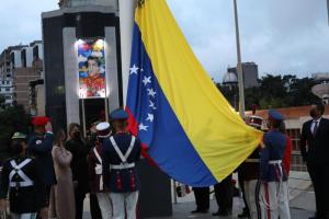 Con izada de la bandera nacional se conmemora el Día de la Independencia de Venezuela #5Jul (VIDEO)