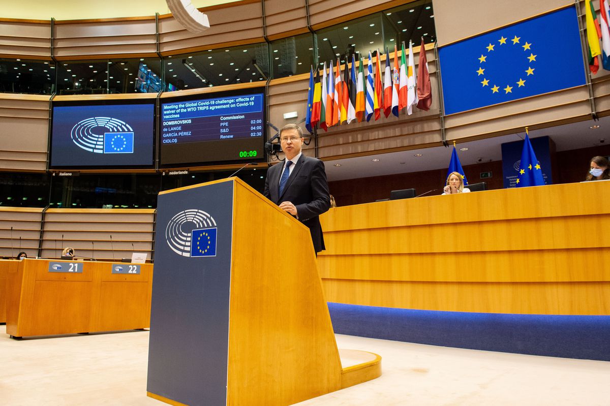Eurocámara respalda castigar más duramente incumplimiento de sanciones de la Unión Europea