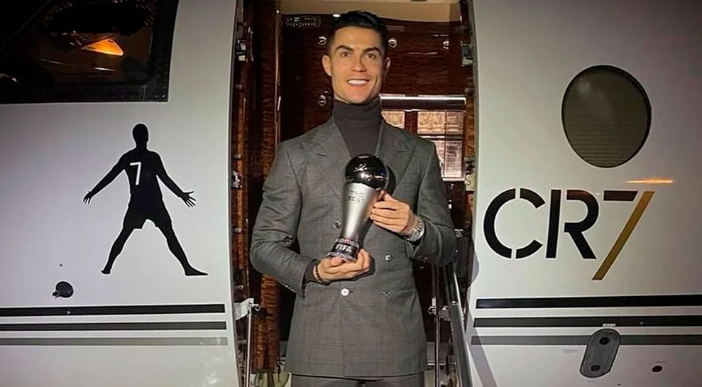 El exorbitante precio del avión privado que Cristiano Ronaldo puso en venta
