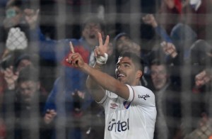 Luis Suárez marcó su primer gol en la victoria de Nacional de Uruguay (Video)
