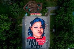 Policía confesó encubrimiento en el crimen que impulsó el Black Lives Matter en EEUU