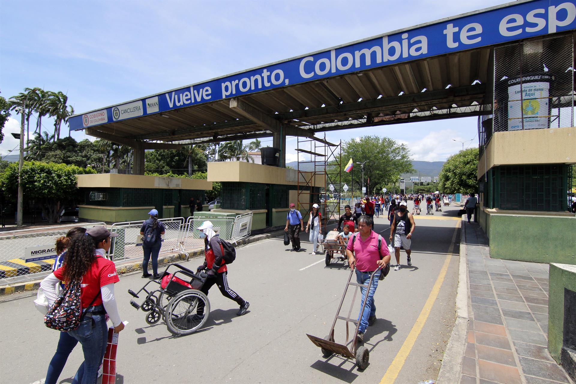 La normalización en la frontera con Venezuela ilusiona a los colombianos (Fotos)