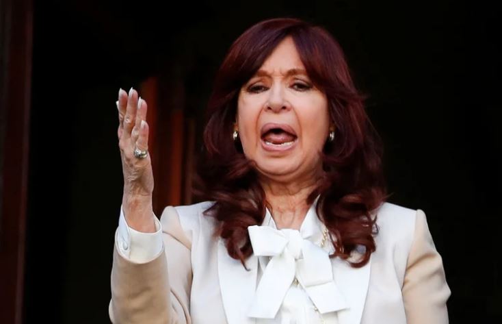 Defensa de Cristina Fernández rechaza acusaciones en juicio por corrupción