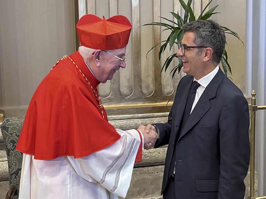 Gobierno español destaca diálogo cordial con la Iglesia pese a diferencias